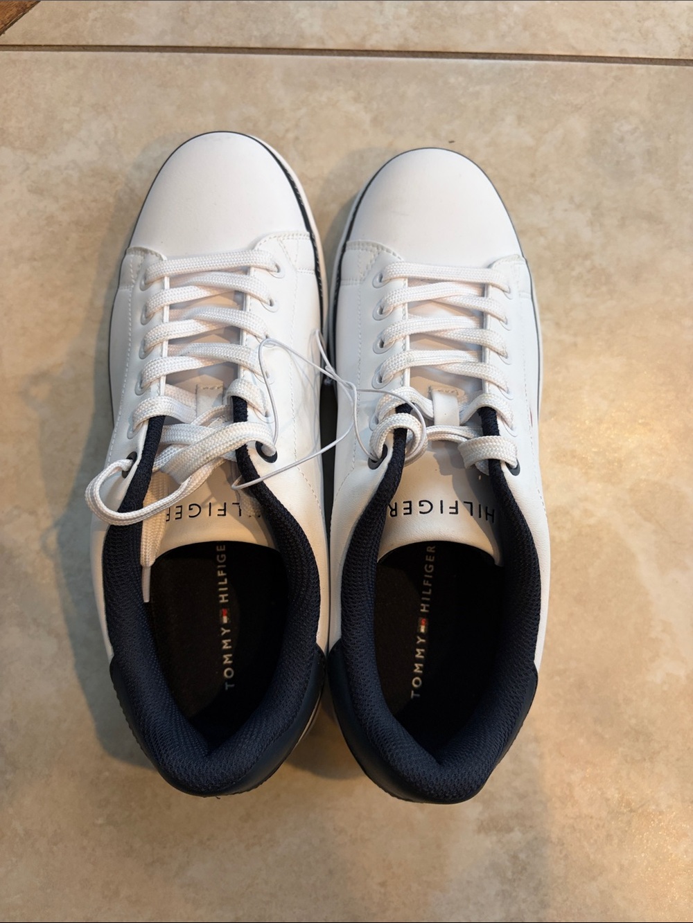 Tommy Hilfiger White and Navy Men’s Low-Top Sneakers